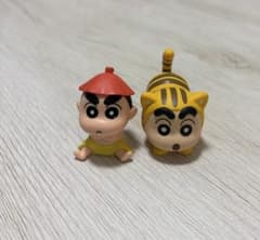 クレヨンしんちゃん フィギュア 2種セットのサムネイル