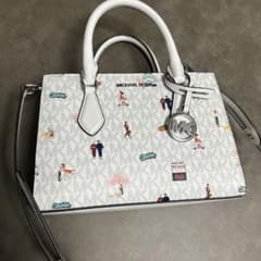 MICHAELKORSプリント柄ショルダーバッグOSAKA SHEILAスモール - メルカリ