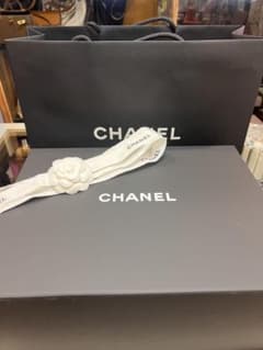 【美品】CHANEL バック　空箱　マグネット式　2個セット CHANEL 空箱 ショップ袋 カメリアリボン付 マグネット式空箱 - メルカリ