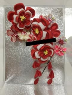 つまみ細工 髪飾り成人式 結婚式 七五三のサムネイル