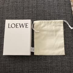 ロエベのサムネイル