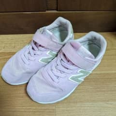 ニューバランス キッズ スニーカー996　19センチのサムネイル