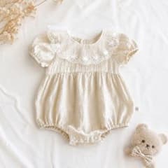 美品♡ レース襟ロンパース 80cm 韓国子供服 アイボリー 女の子のサムネイル