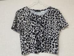 Dazy 半袖ヒョウ柄シャツ Mサイズのサムネイル