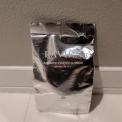 y*n様 LAVIEN RADIANCE ESSENCE CUSHION 21のサムネイル