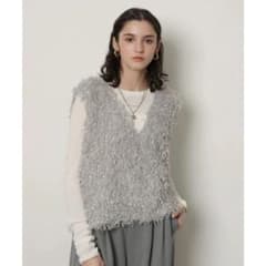 カデュネふわふわトップス 新品☆ カデュネ ふわふわトップス グレー シャギーベスト ファー