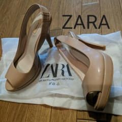 ZARA　23センチ　パンプスのサムネイル