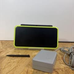 【液晶美品】Newニンテンドー2DSLL ブラック×ライム 本体 動作良好