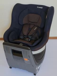 Combi クルムーブ（ネイビー/ブラウン） ISO-FIX 新生児対応のサムネイル