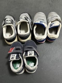 New Balance スニーカーのサムネイル
