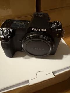 FUJIFILM GFX 100S II バッテリー2つ付属 - メルカリ