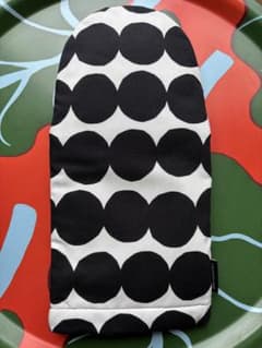 未使用品　marimekko ラシィマットミトンのサムネイル