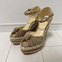 【値下げ】CHRISTIAN LOUBOUTIN サンダル　35のサムネイル