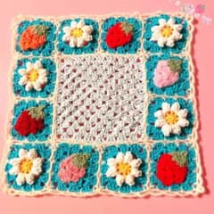 いちご＆ぷっくりお花のモチーフ編み♡マルチカバー - メルカリ