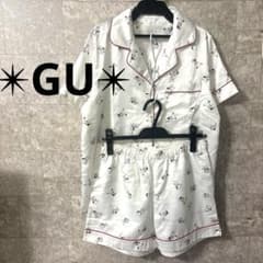 美品！✨GU✨パジャマ　上下　半パンツ　スヌーピー　半袖　夏物　白系　M サイズのサムネイル