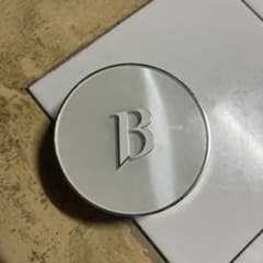 BANILA CO クッションファンデーション ブラウン系のサムネイル