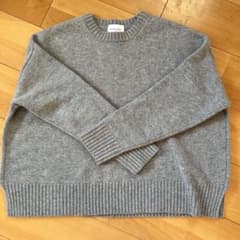 【UNITED ARROWS 】グレー 長袖セーターのサムネイル