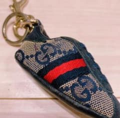 GUCCI キーホルダー  GG柄のサムネイル