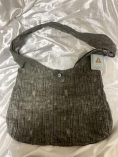 COYSEIO　EMA REVERSIBLE CROSS BAGのサムネイル