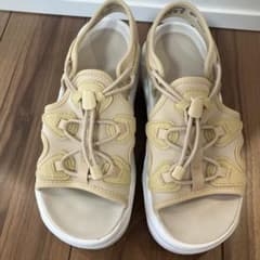 NIKE 에어맥스 코코 23.0 베이지
