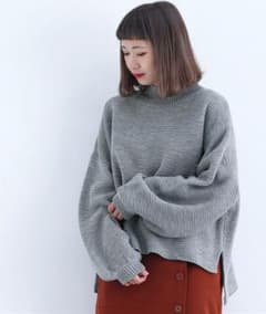 新品merlot ハイネックバルーンスリーブニットのサムネイル