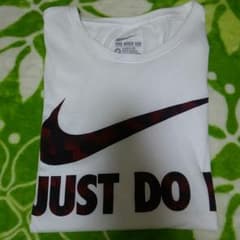 NIKE Tシャツのサムネイル