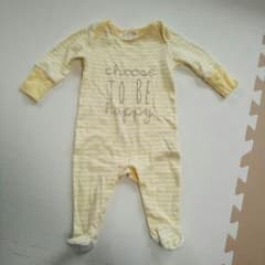 ふーやん様専用★未使用品　zara baby 足付きロンパースのサムネイル