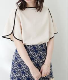 【natural couture】BACKパール ハチワレスリーブTOPSのサムネイル