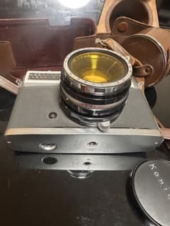 Konica S フィルムカメラ HEXANON 50mm F1.8 革ケース付 - メルカリ