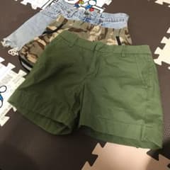 GU（M）　Levi's（L）ショートパンツ計3枚。のサムネイル