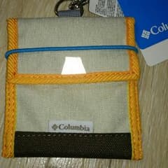 パインスター★プロフ確認くださいしました！様専用    コロンビア カードケースのサムネイル