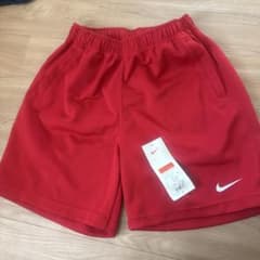 新品未使用 NIKE メンズ ショートパンツ レッド　Lサイズのサムネイル