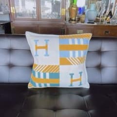 HERMES アヴァロン・ジャンプH クッション カシミア混ウール イエロー系 HERMES アヴァロン・ジャンプH クッション カシミア混ウール イエロー