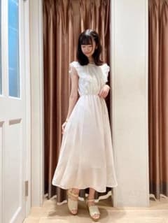 チュールラメ刺繍マキシワンピースのサムネイル