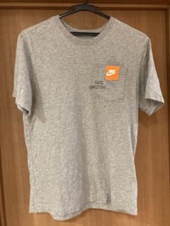 NIKE Tシャツ　サイズMのサムネイル