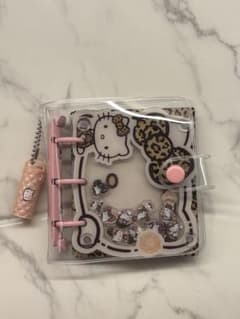 キティちゃん アクリルシール帳 シャカシャカバインダー　キーホルダー付きのサムネイル
