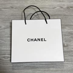 CHANEL ホワイト紙袋のサムネイル