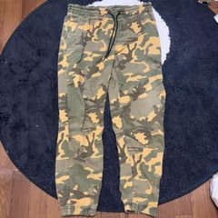 Timberland カモフラージュ ジョガーパンツ Mのサムネイル