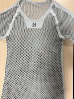 MILLET ミレードライナミックメッシュ　メンズ　S-M サイズ　ライトグレーのサムネイル