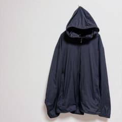 UNIQLO ポケッタブルUVカットパーカ Mサイズ 美品のサムネイル