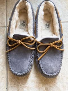 UGG  モカシン　グレーのサムネイル
