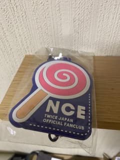 TWICE ONCE JAPAN 会員証ケースのサムネイル