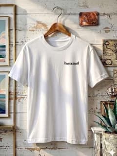 【Summer sale】 Fluff&Bluff ワンポイント　ロゴ　Tシャツのサムネイル