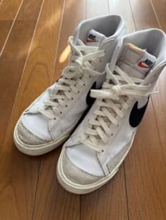 NIKE BLAZER MID 77 VNTG BLACK WHITEのサムネイル