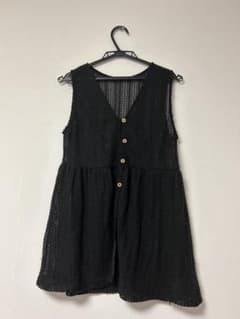 ブラック 透かし編み ノースリーブ ベストのサムネイル