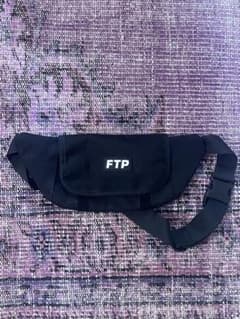 FTP ボディバッグ 黒 eyden - メルカリ
