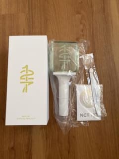NCT127 OFFICIAL FANLIGHT ペンライトのサムネイル