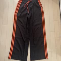 ナイロンパンツ トラックパンツ スポーツウェアのサムネイル