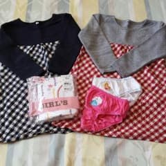 ハチハチハチッペ様専用　ワンピース&靴下のセットのサムネイル