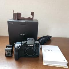 FUJIFILM X-H1 ミラーレスカメラ 本体 バッテリー純正2個付き - メルカリ